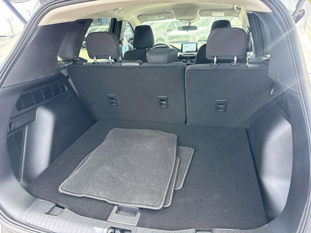 Certified 2025 Ford Escape Active FWD image 8