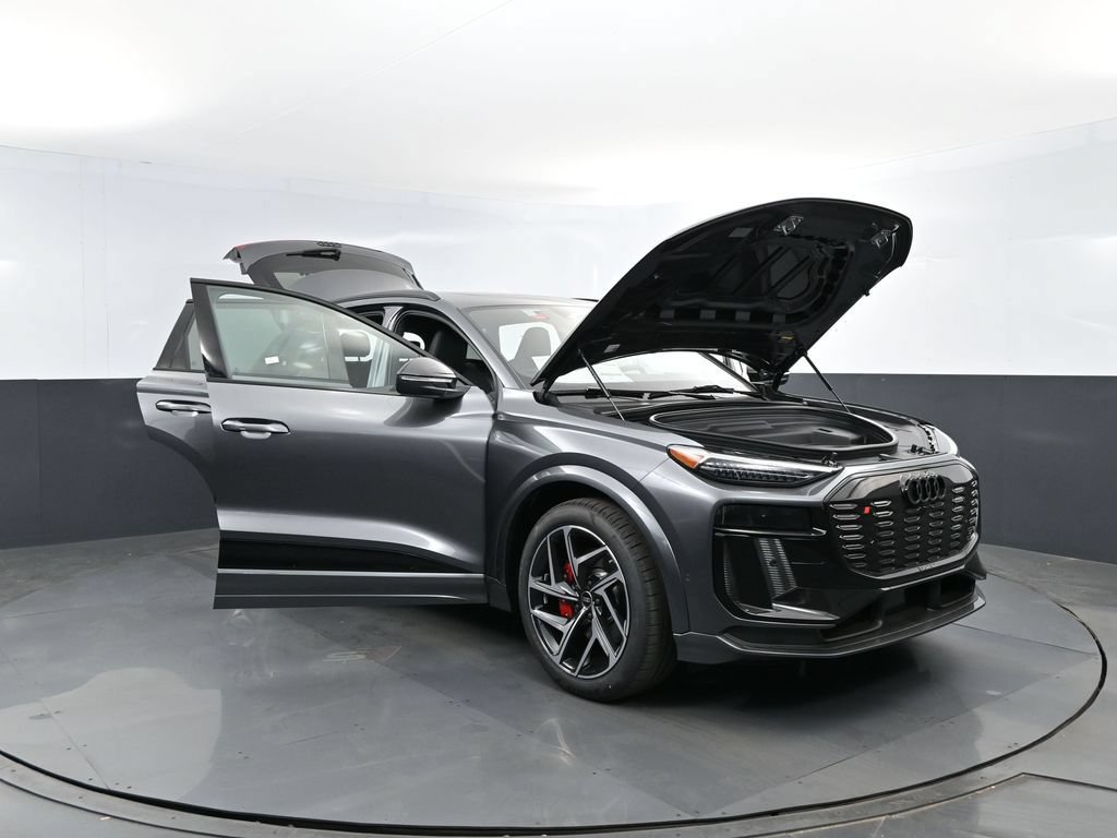 New 2027 Audi SQ6 e-tron Premium Plus AWD/4WD image 26