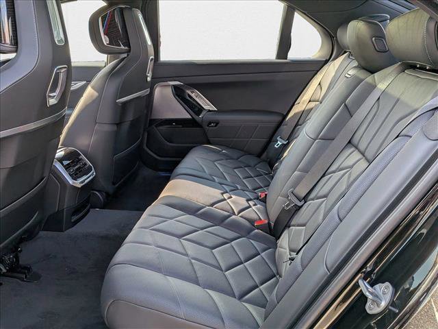 Used 2026 BMW i7 eDrive50 w/ M Sport Package image 14