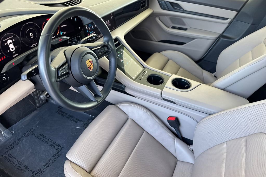 Used 2022 Porsche Taycan RWD image 12
