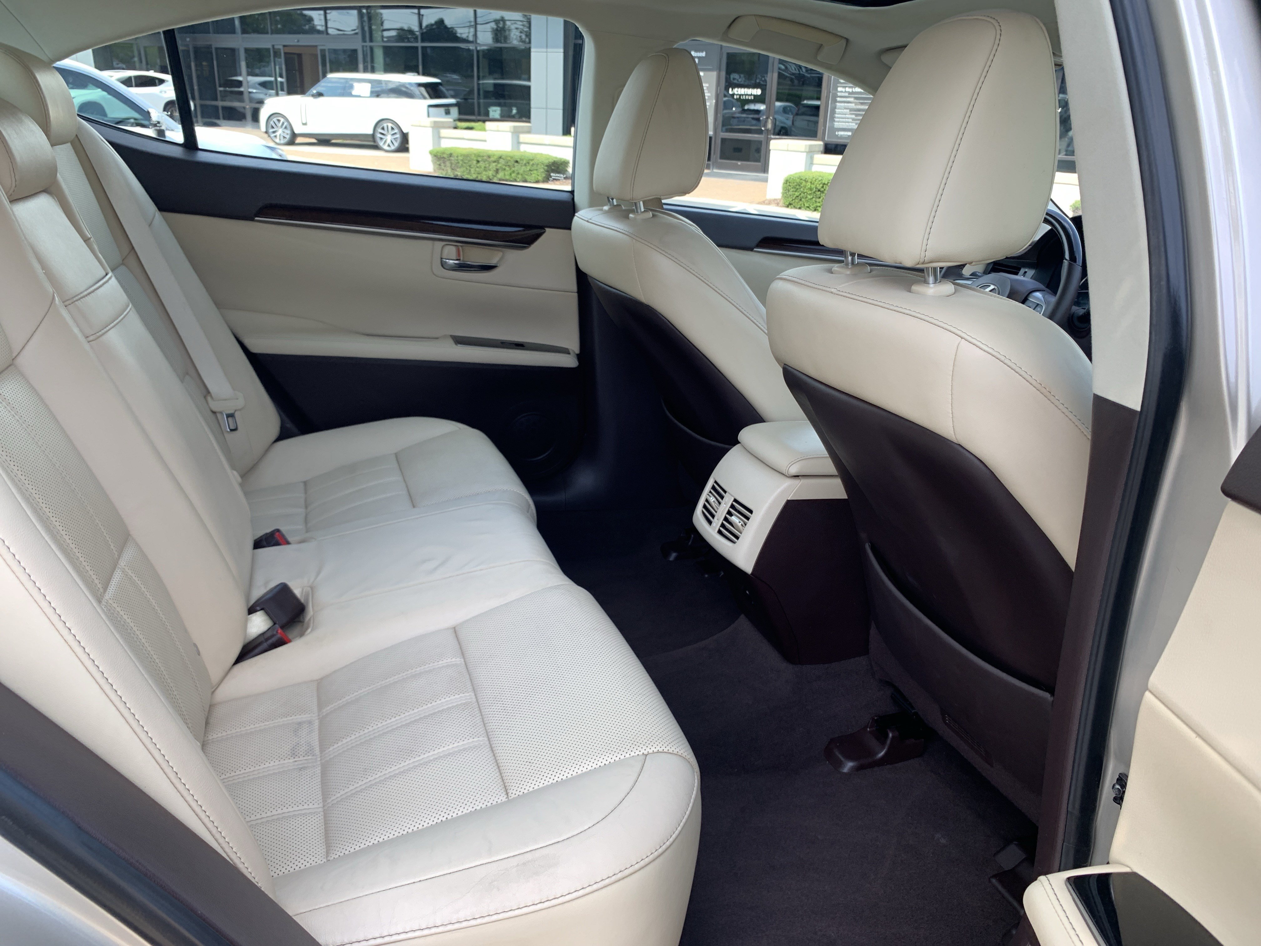 Used 2016 Lexus ES 350 w/ Luxury Package w/Wood Trim FWD image 33