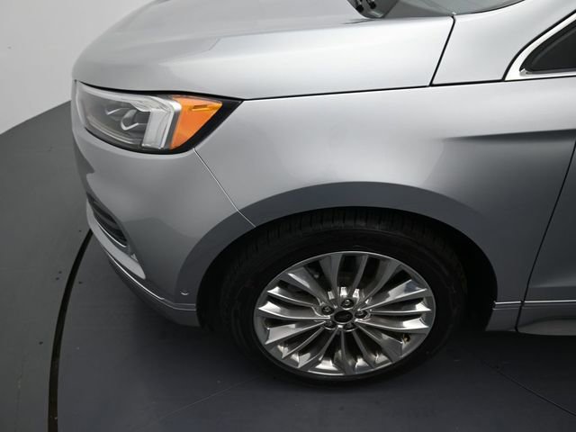 Used 2021 Ford Edge Titanium w/ Equipment Group 301A image 9