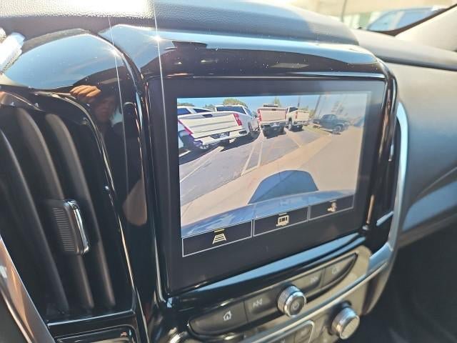Used 2023 Chevrolet Traverse LT FWD image 14