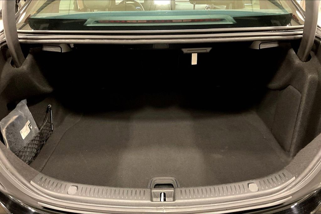 Used 2020 Mercedes-Benz E 350 4MATIC Sedan image 35