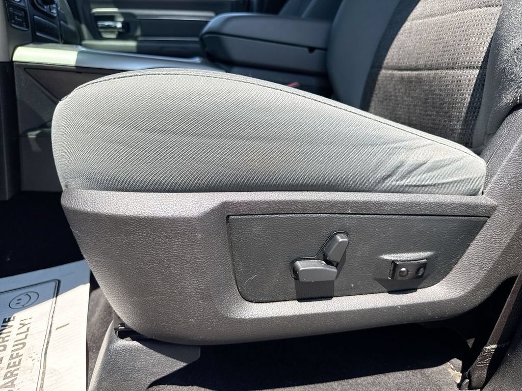Used 2017 RAM 1500 Big Horn AWD/4WD image 12