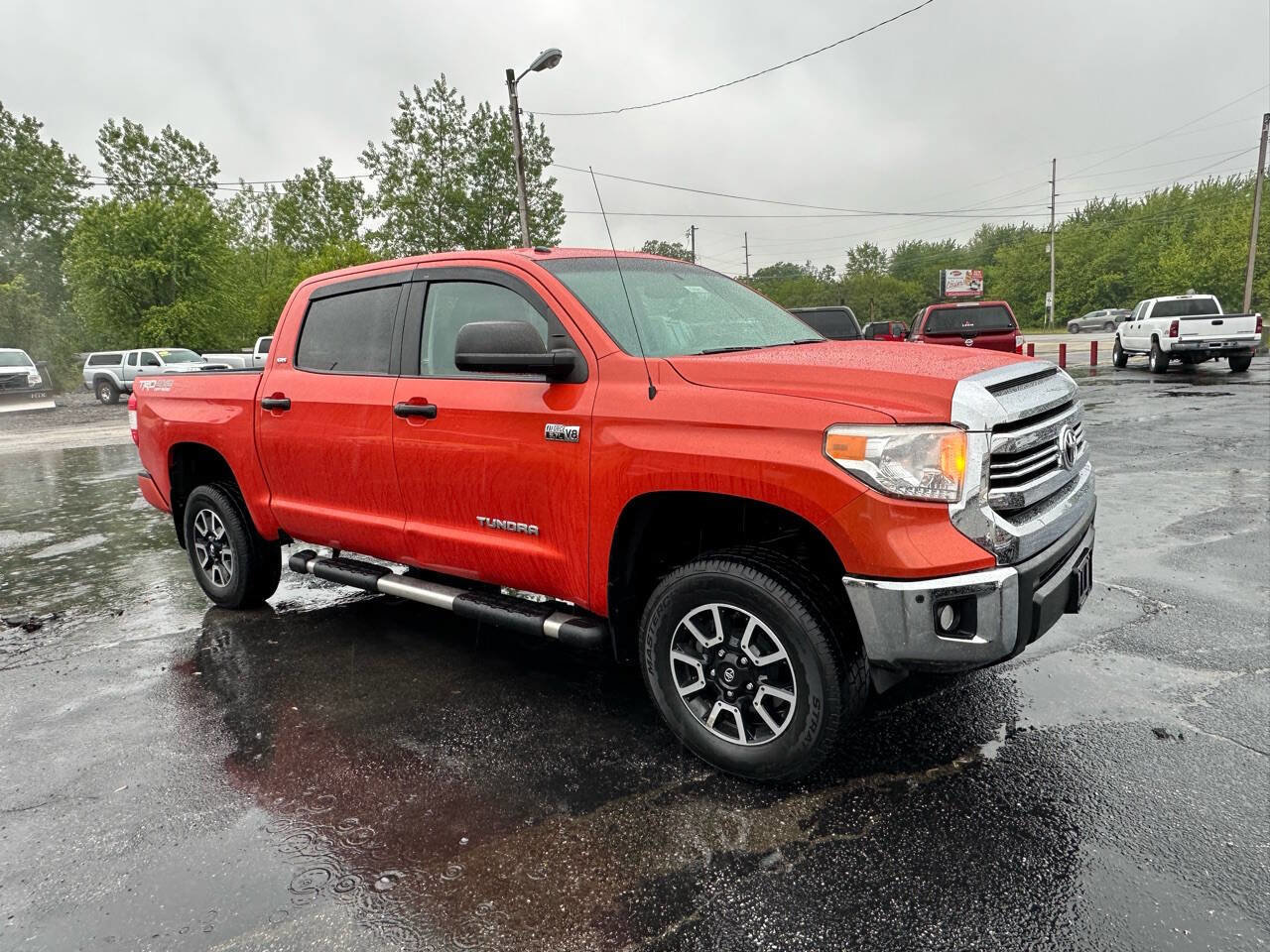 Used 2016 Toyota Tundra SR5 image 8