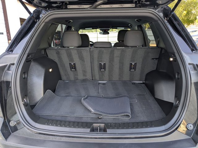 Used 2025 Chevrolet Equinox LT image 29