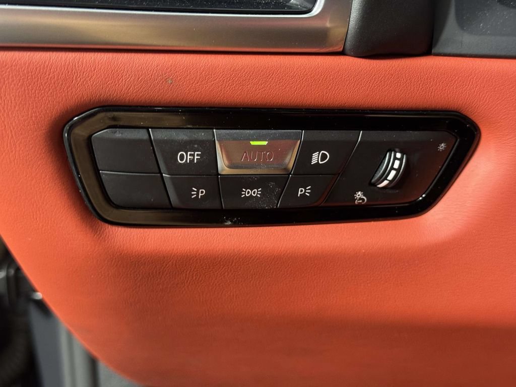 Used 2022 BMW M8 Competition AWD/4WD image 19