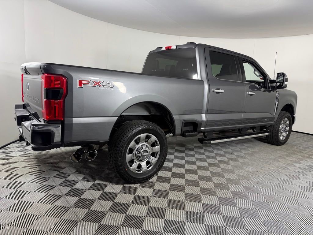 Used 2025 Ford F250 Lariat w/ Chrome Package image 7