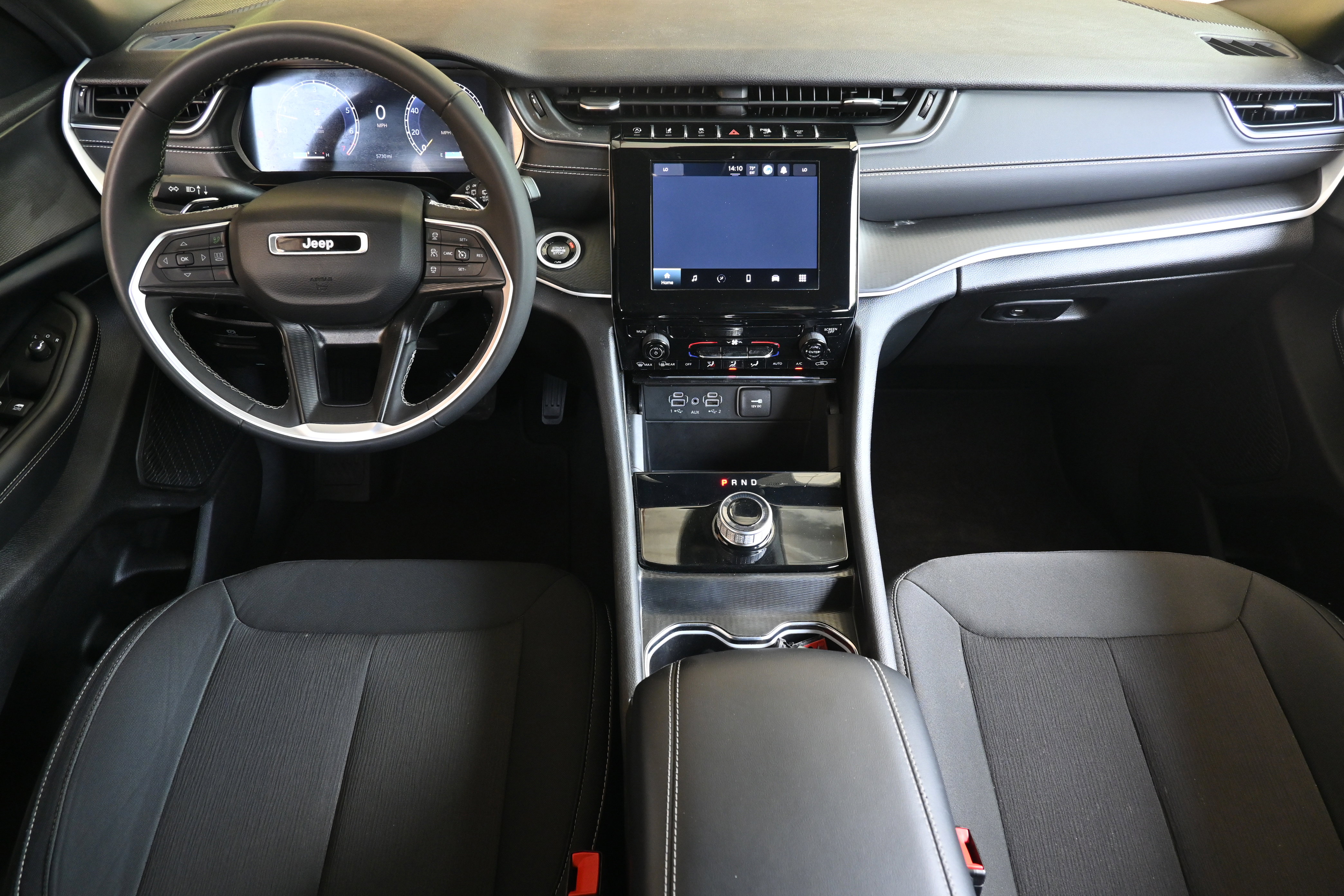 Used 2024 Jeep Grand Cherokee Laredo w/ MOPAR Finishing Package image 22