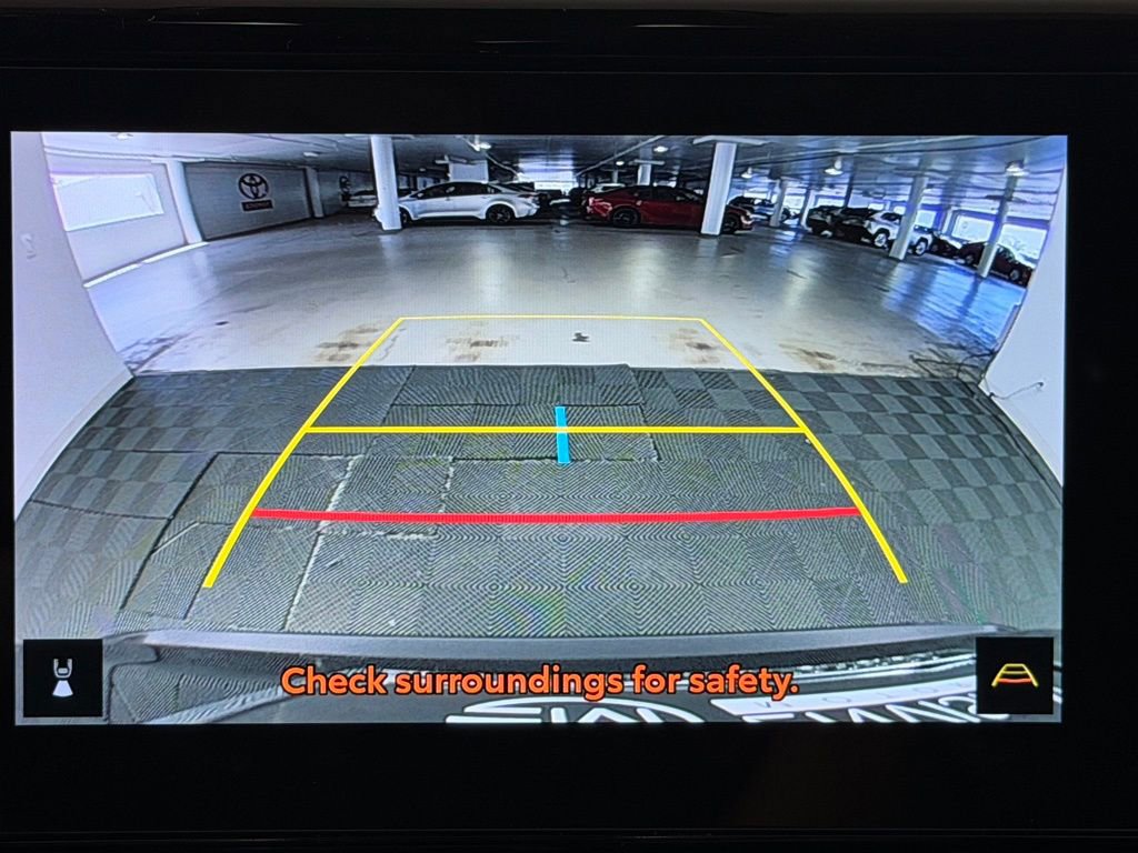 Certified 2025 Toyota RAV4 LE FWD image 32