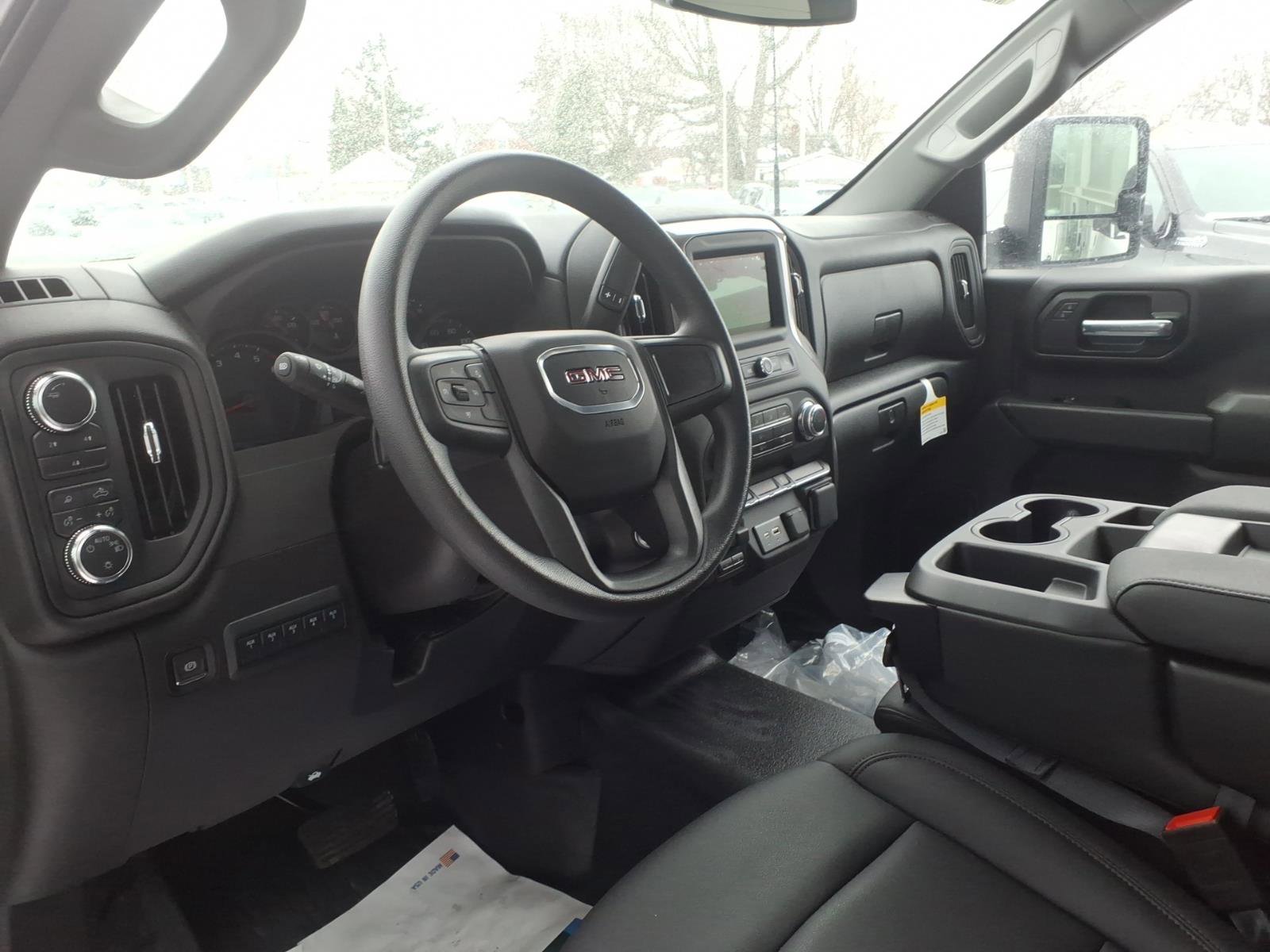 New 2025 GMC Sierra 2500 Pro w/ Convenience Package image 6
