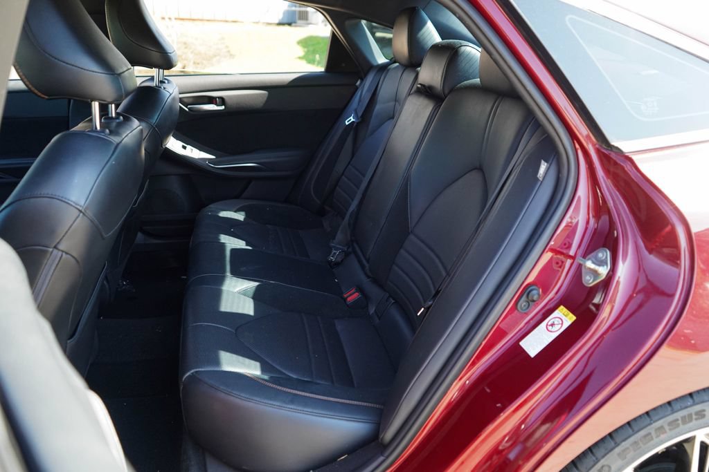 Used 2019 Toyota Avalon XSE FWD image 9