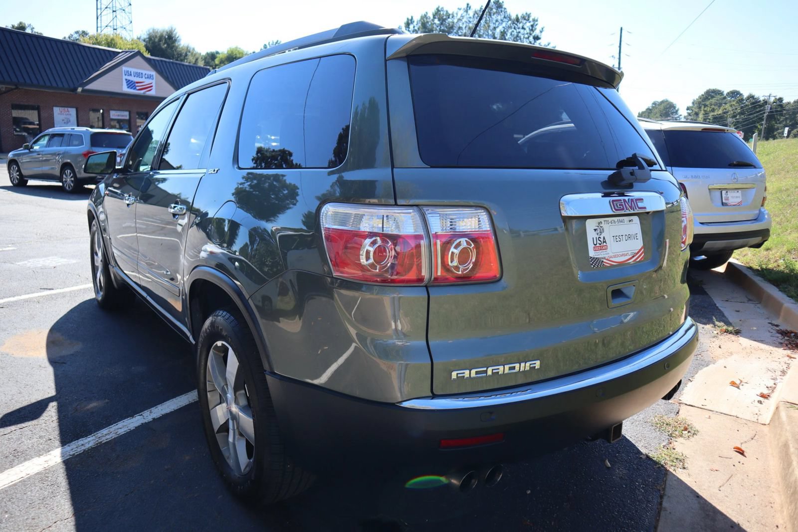 Used 2011 GMC Acadia SLT FWD image 4