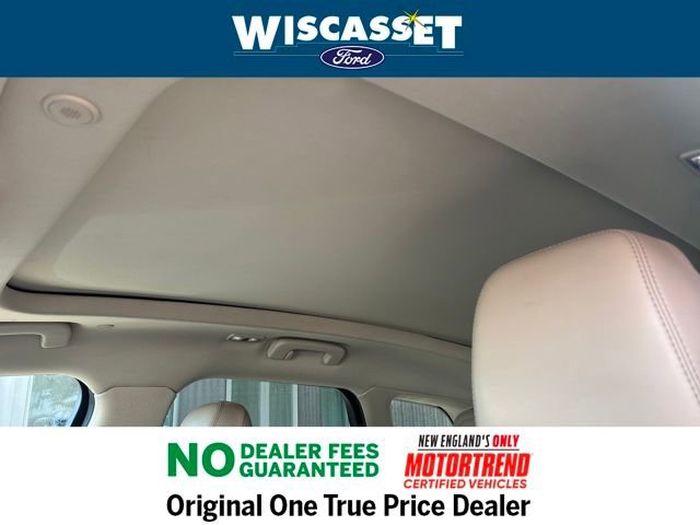 Used 2021 Lincoln Corsair AWD w/ Premium Package image 12