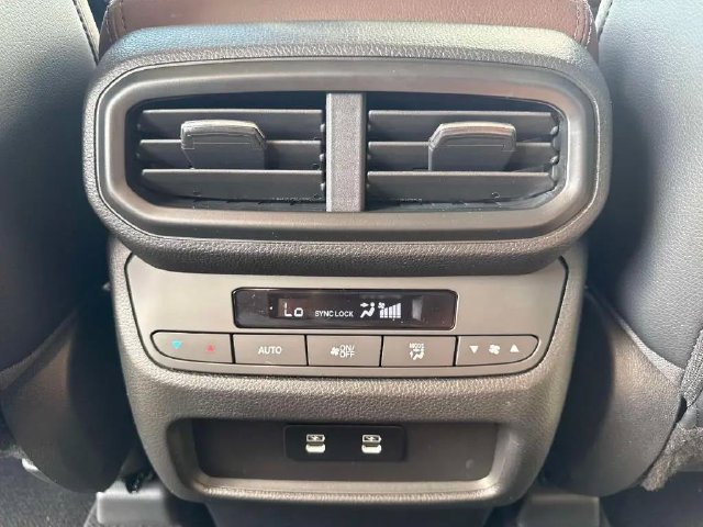 New 2026 Honda Pilot Touring image 23