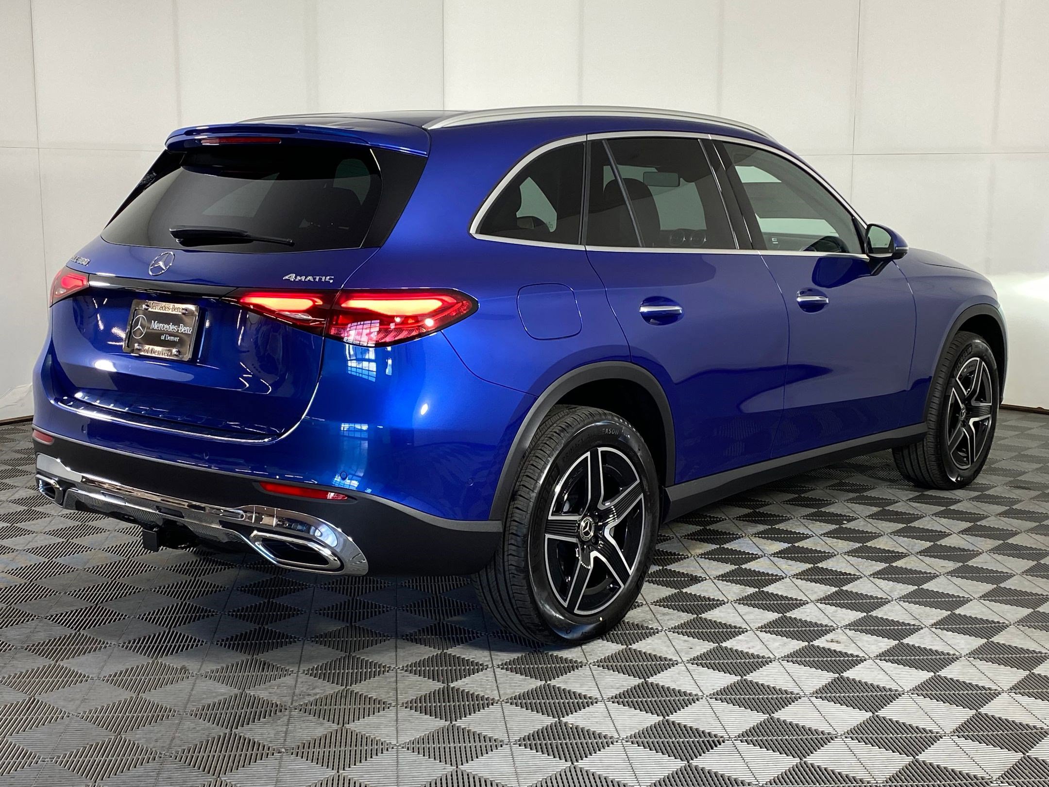 Used 2026 Mercedes-Benz GLC 300 4MATIC image 8