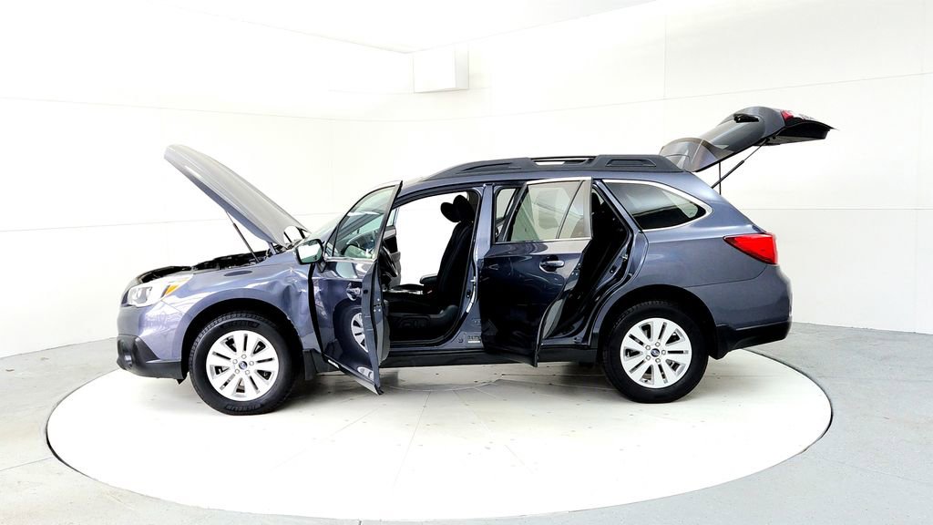 Used 2017 Subaru Outback 2.5i Premium AWD/4WD image 10