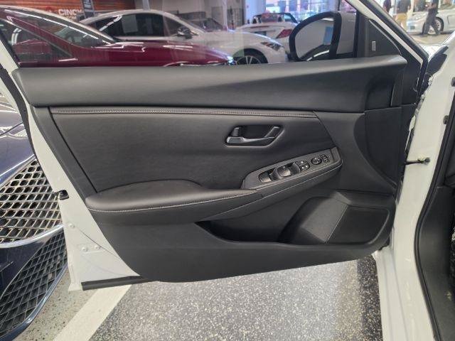 Used 2025 Nissan Sentra S FWD image 33