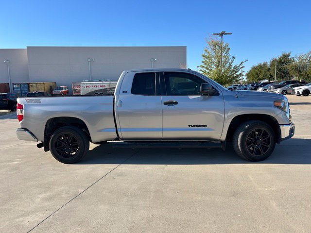 Used 2019 Toyota Tundra SR5 RWD image 2