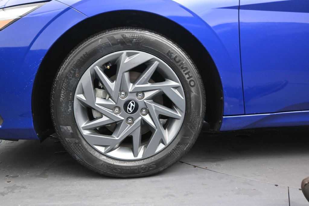 Used 2024 Hyundai Elantra SEL FWD image 10