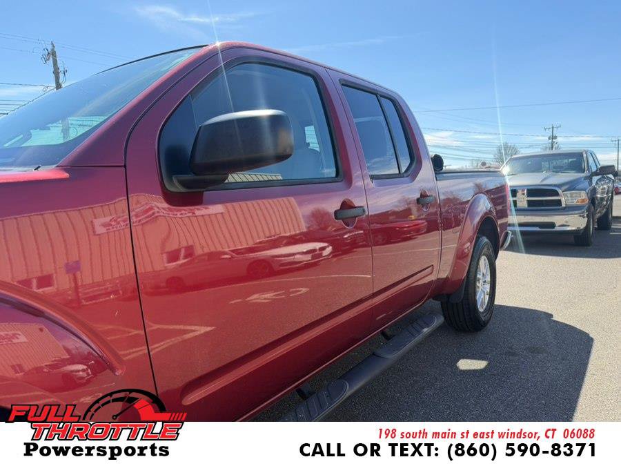 Used 2015 Nissan Frontier SV w/ SV Value Truck Package AWD/4WD image 5