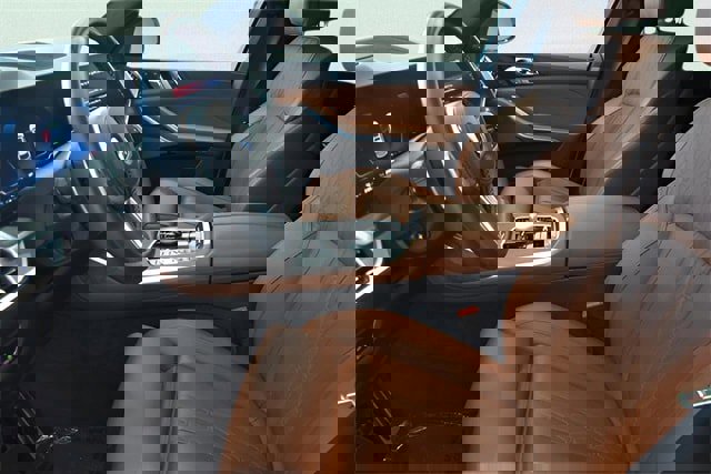 Used 2024 BMW X7 M60i w/ Executive Package image 24