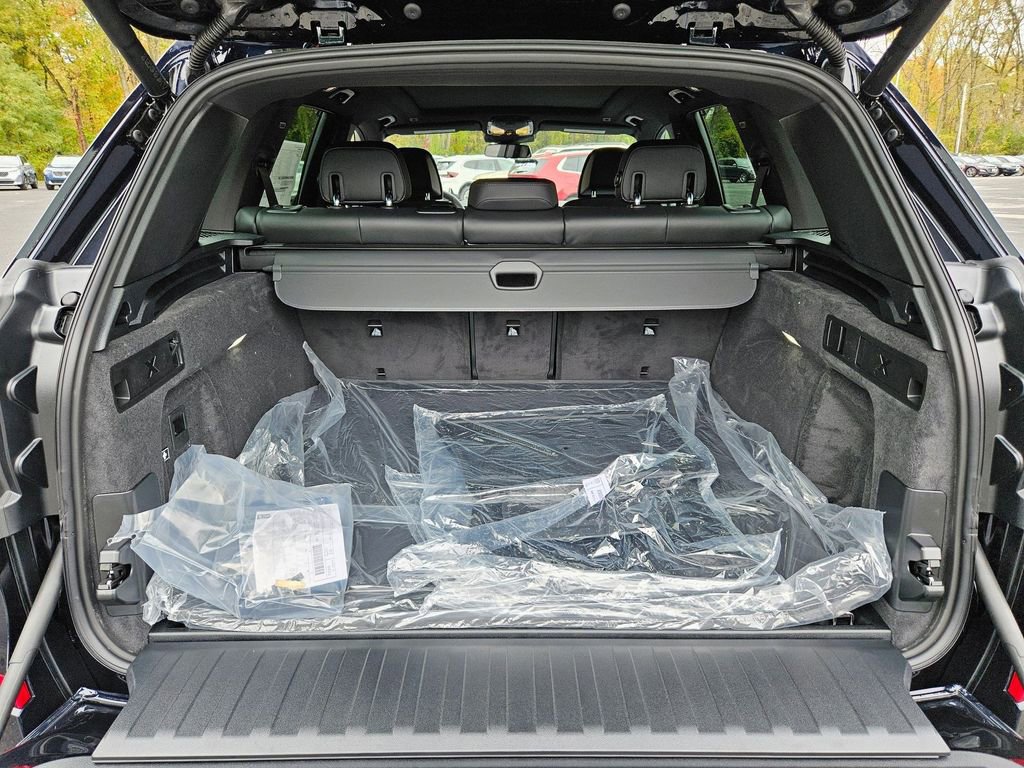 New 2026 BMW X5 M60i image 23