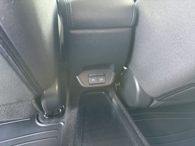 Used 2025 Nissan Leaf S image 24