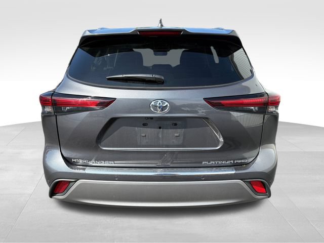 Used 2025 Toyota Highlander Platinum AWD/4WD image 15