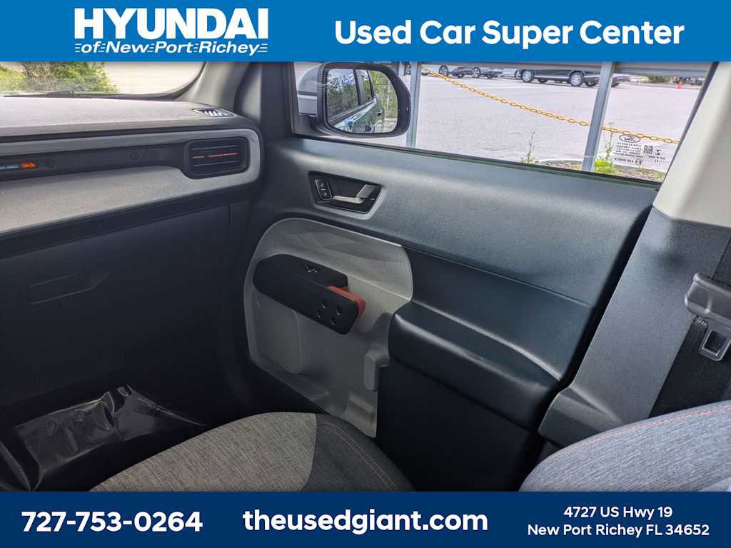 Used 2022 Ford Maverick XLT image 19