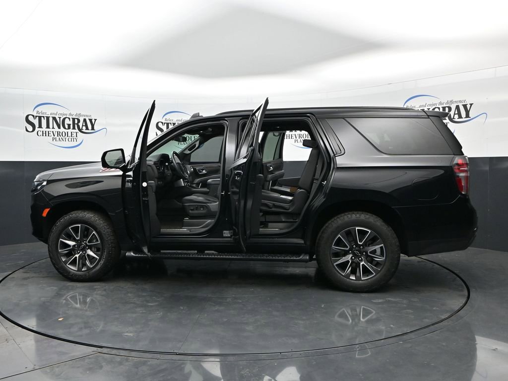Used 2023 Chevrolet Tahoe Z71 w/ Luxury Package AWD/4WD image 28