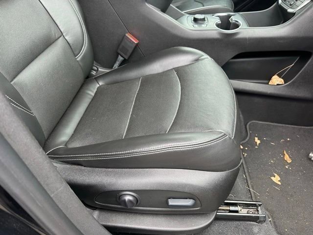 Certified 2022 GMC Terrain SLT image 27