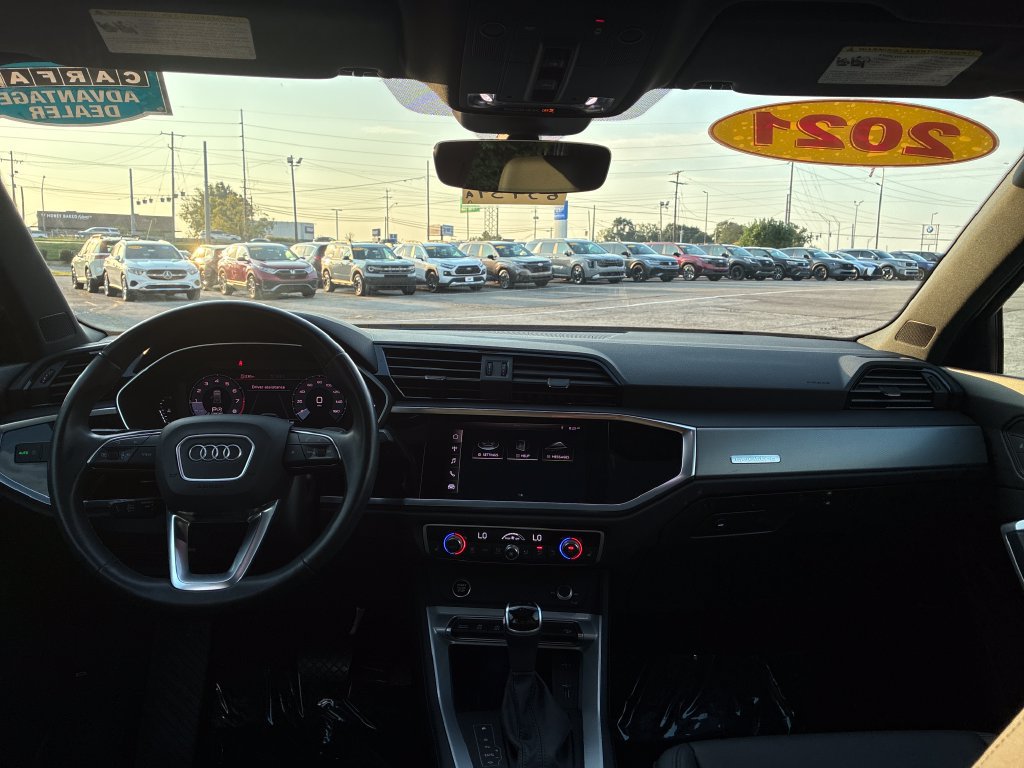 Used 2021 Audi Q3 2.0T Premium Plus w/ Premium Plus Package AWD/4WD image 19