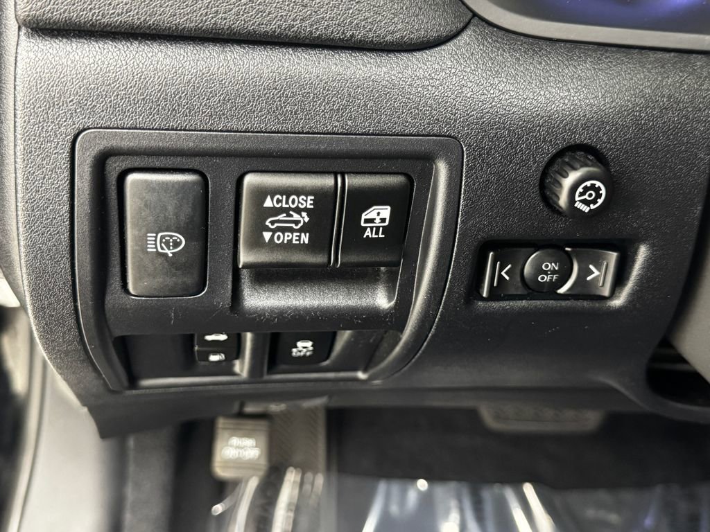 Used 2012 Lexus IS 350C image 31