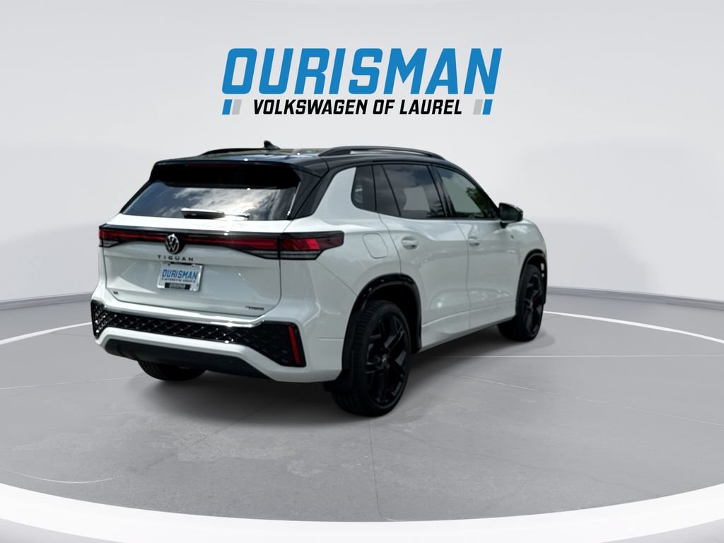 Used 2026 Volkswagen Tiguan SE R-Line AWD/4WD image 8