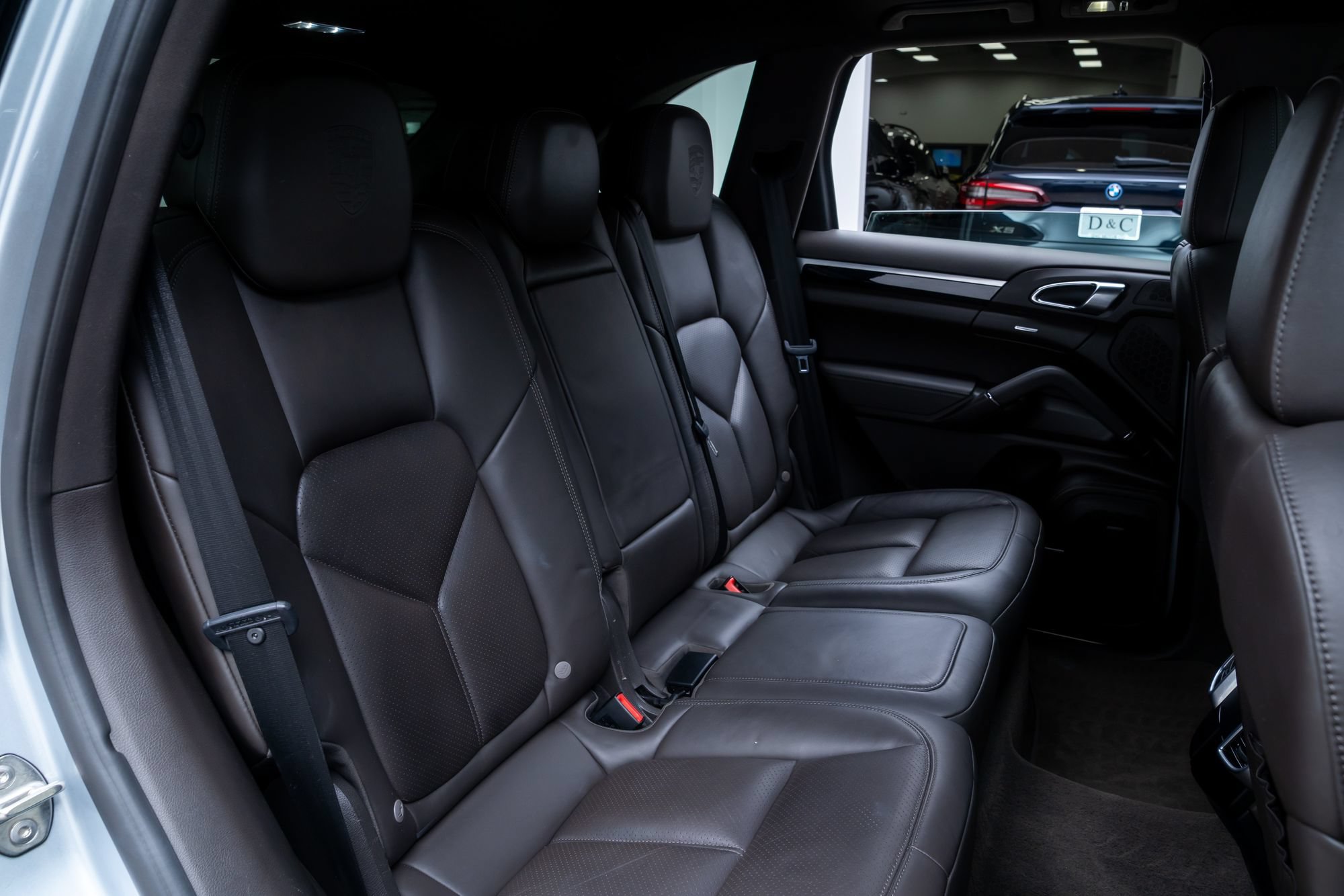 Used 2018 Porsche Cayenne Platinum Edition AWD/4WD image 18