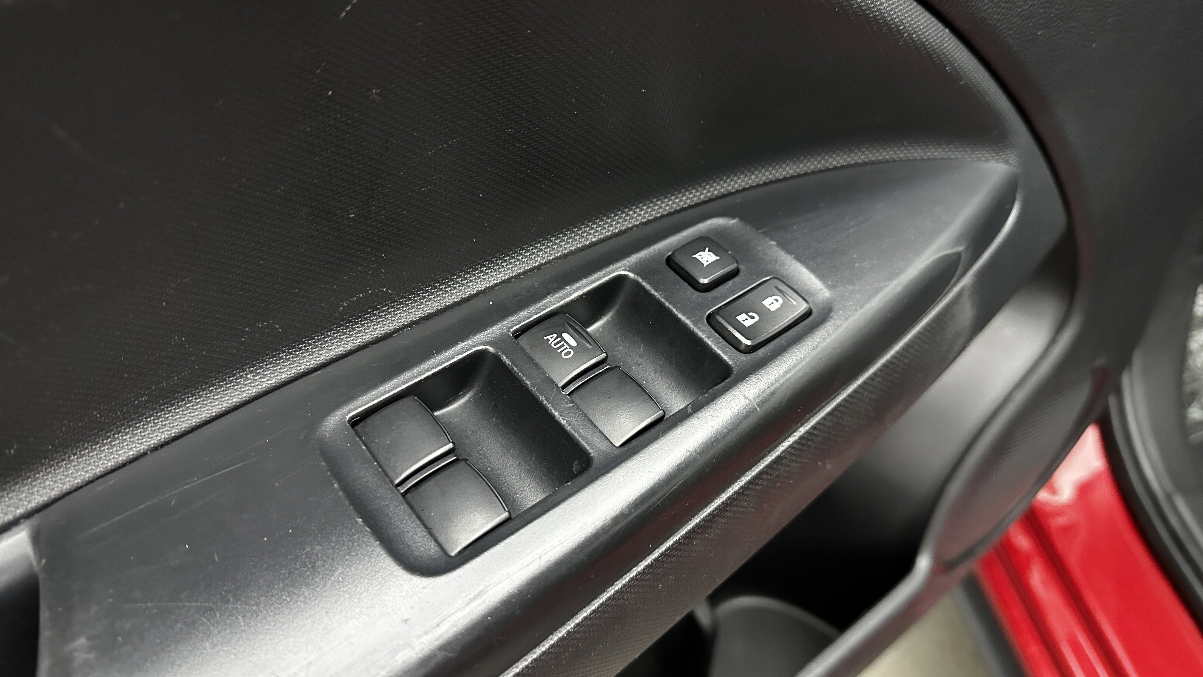 Used 2024 Mitsubishi Mirage ES image 11