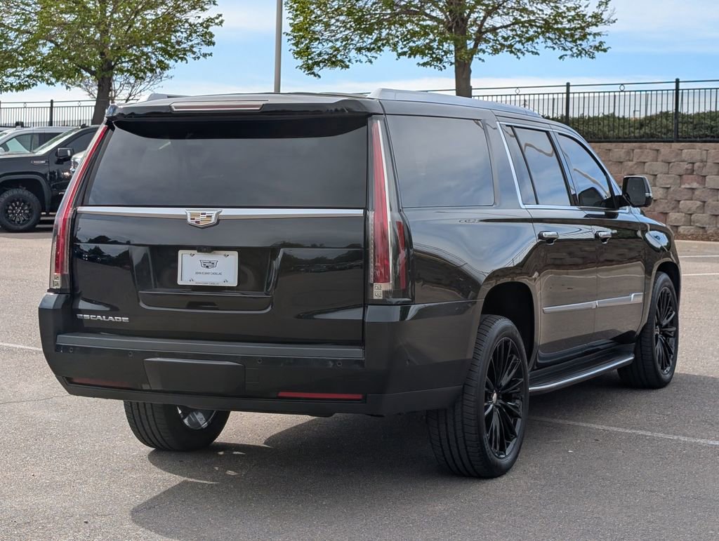 Used 2019 Cadillac Escalade ESV Premium Luxury AWD/4WD image 5