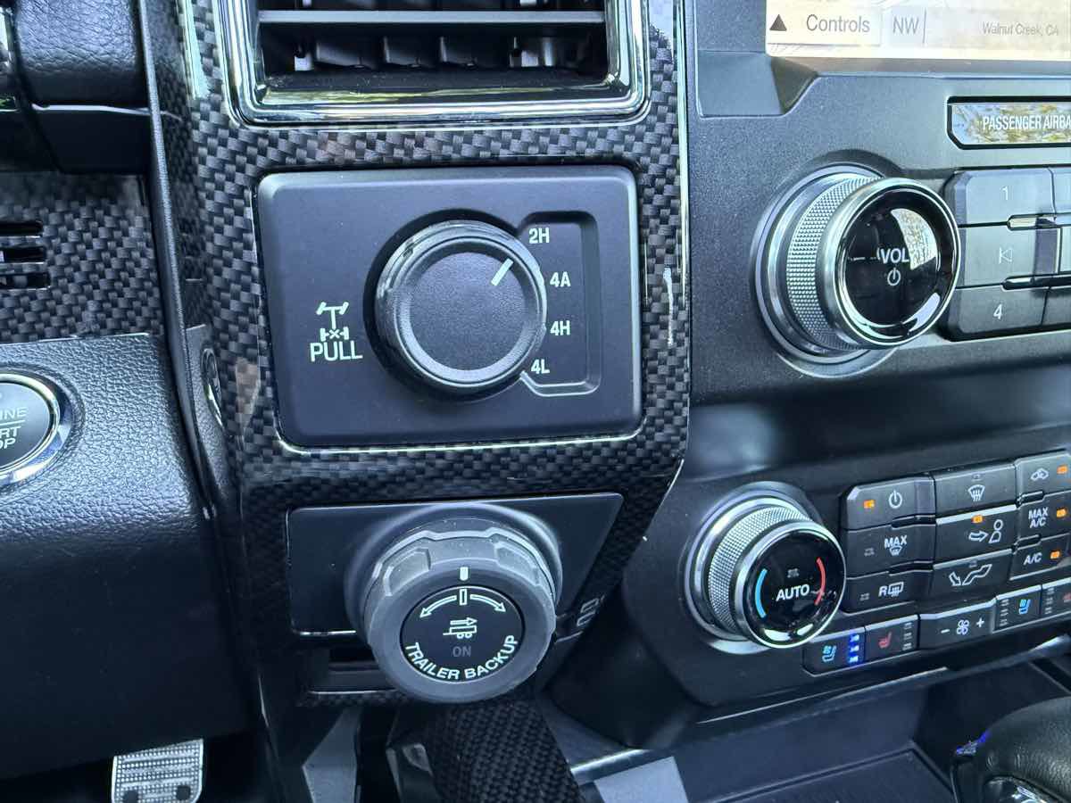 Used 2019 Ford F150 Lariat w/ Equipment Group 502A Luxury image 24