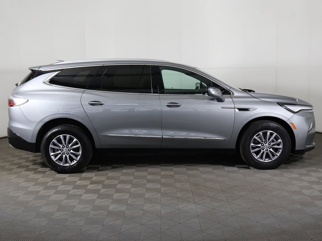 Used 2024 Buick Enclave Premium image 21