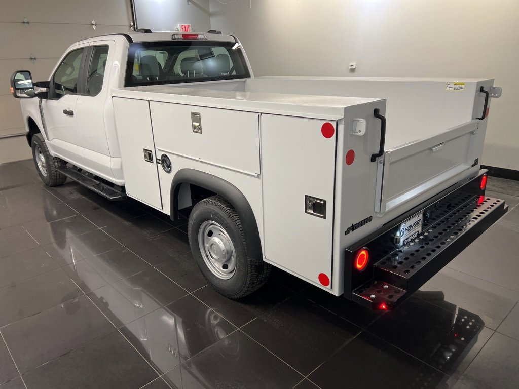 New 2025 Ford F250 XLT w/ Snow Plow Prep Package image 5