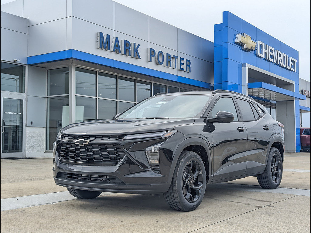 New 2026 Chevrolet Trax LT w/ Sunroof Package