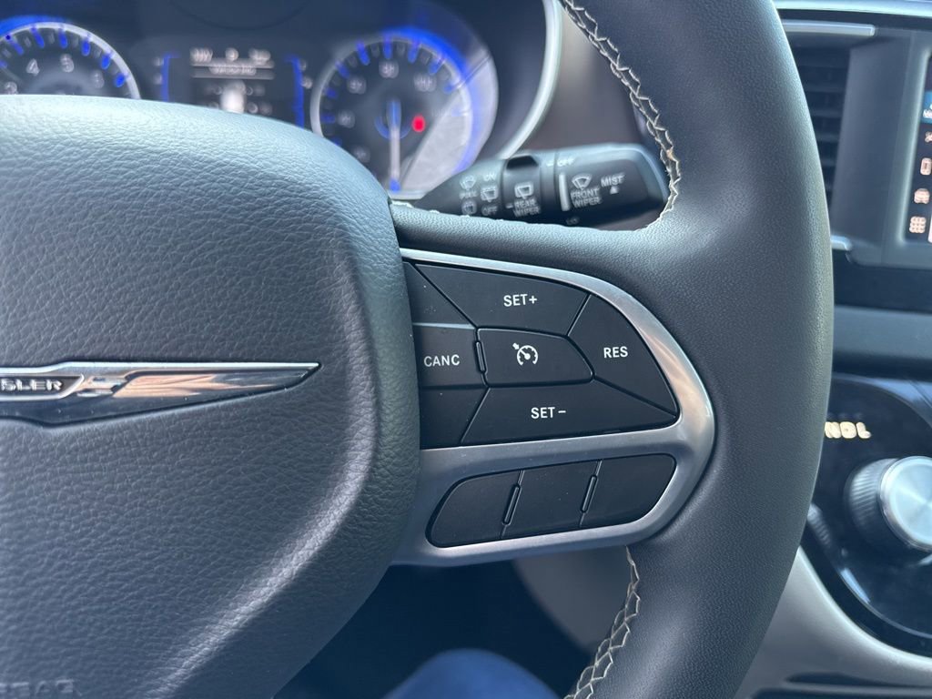 Used 2023 Chrysler Voyager LX image 19