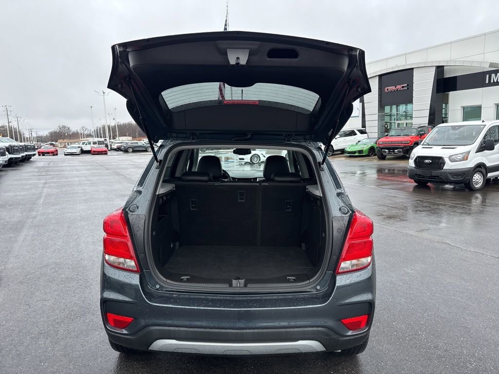 Used 2021 Chevrolet Trax LT AWD/4WD image 24