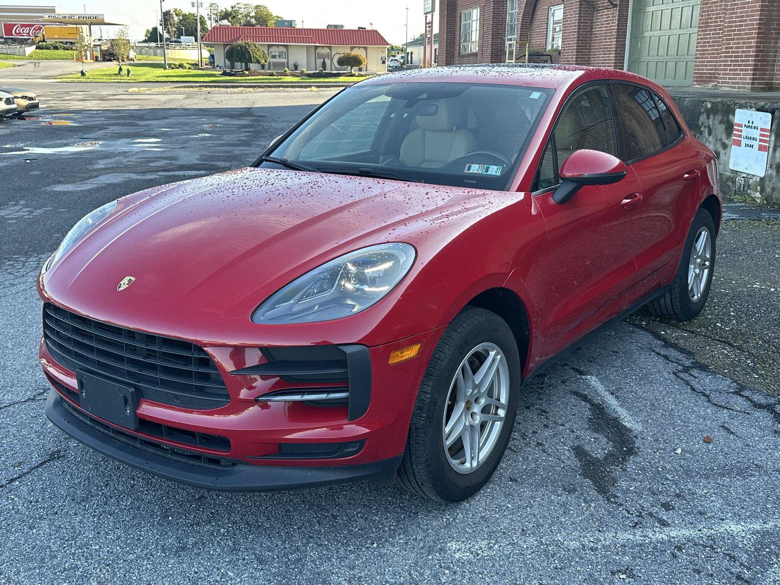 Used 2019 Porsche Macan AWD/4WD image 4