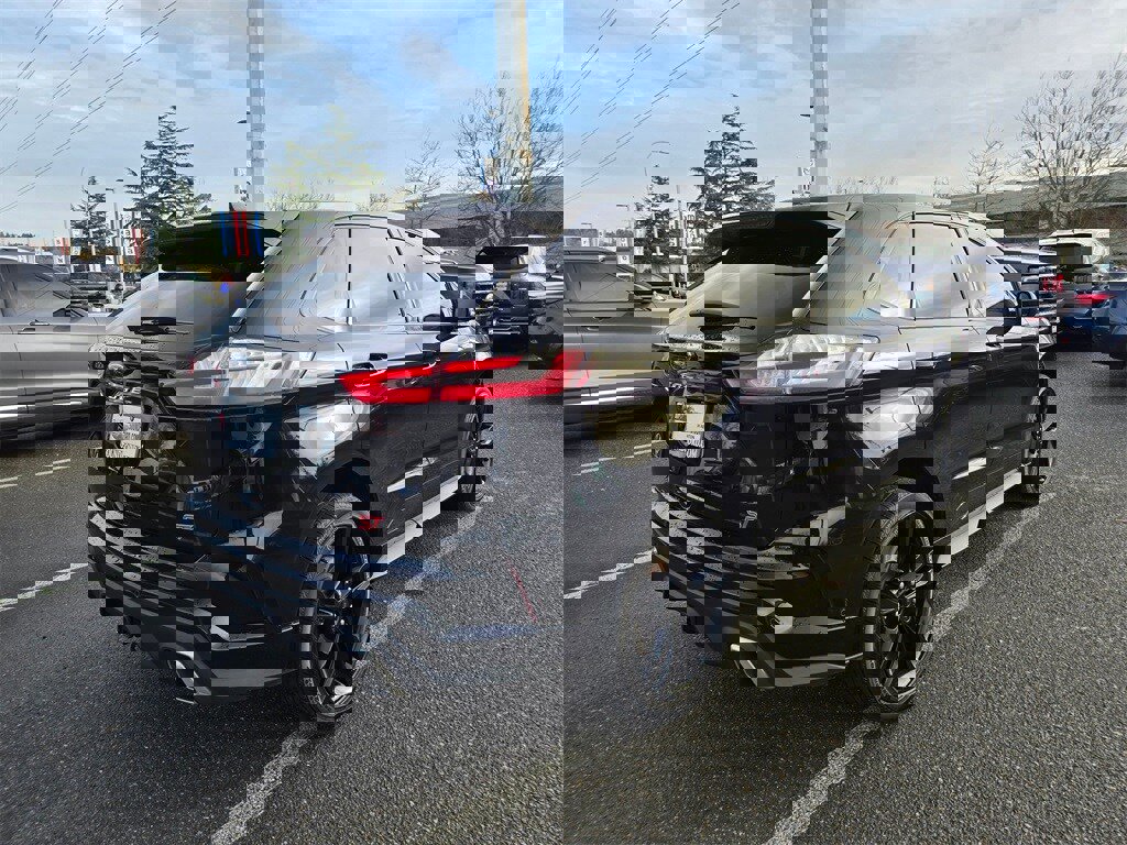 Used 2022 Ford Edge ST w/ Equipment Group 401A image 5