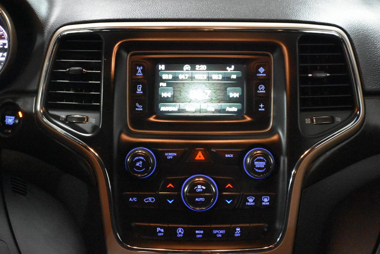 Used 2017 Jeep Grand Cherokee Laredo w/ Quick Order Package 23E AWD/4WD image 37