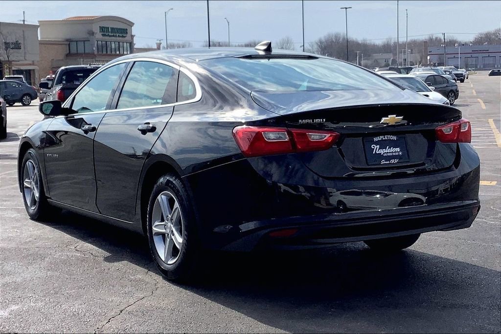 Used 2022 Chevrolet Malibu LS image 13