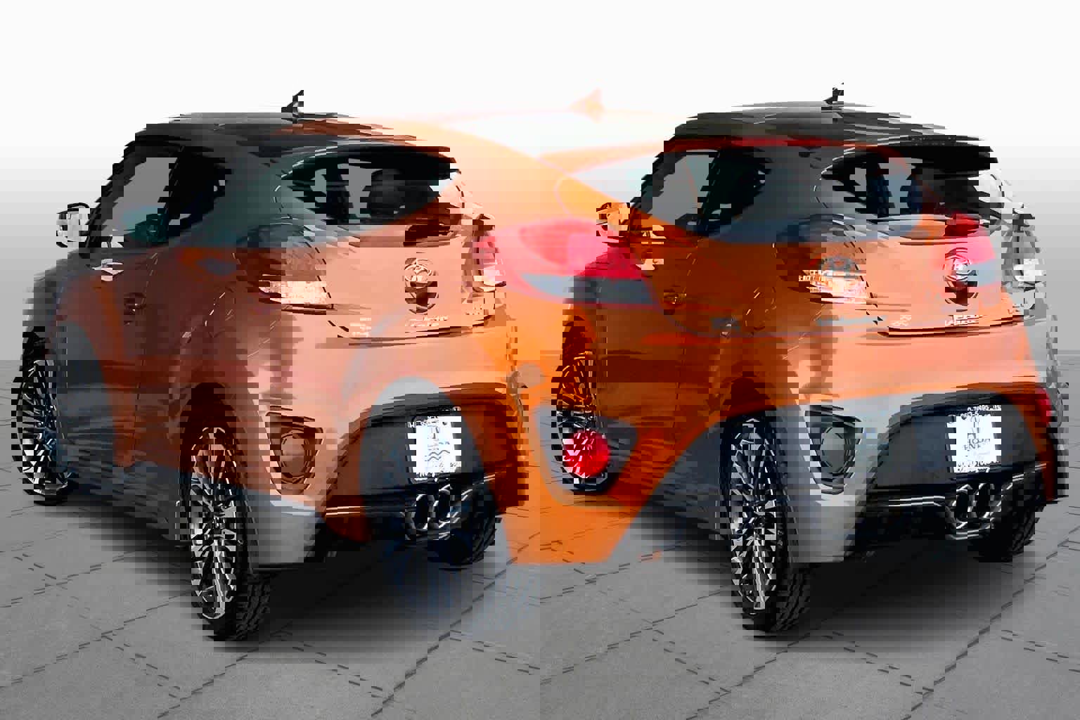 Used 2016 Hyundai Veloster Turbo image 11